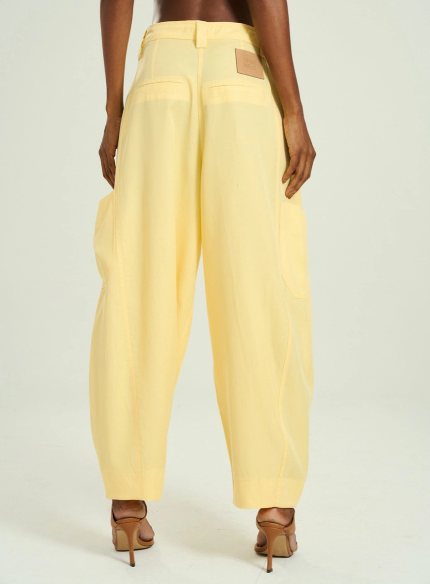 Calça Feminina Linho Com Bolsos Amarelo 2