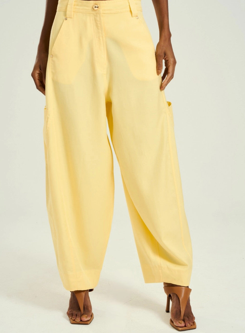 Calça Feminina Linho Com Bolsos Amarelo 4