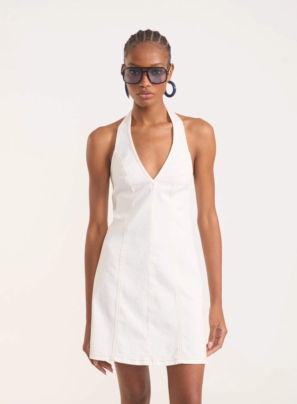 Vestido Mini Halter Com Decote V Off Shell