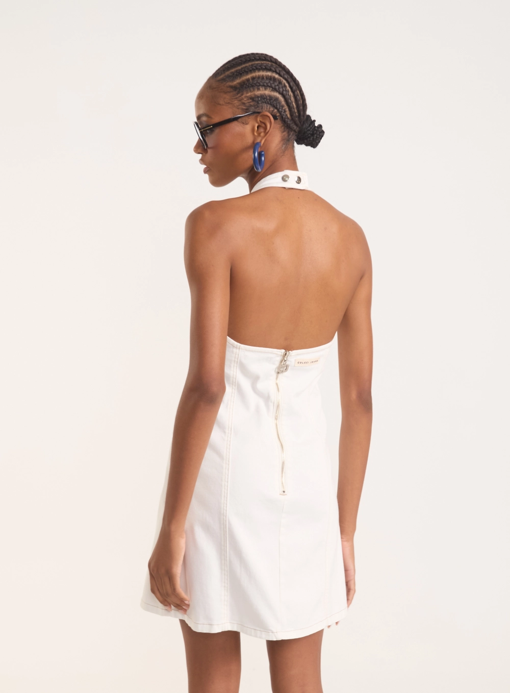 Vestido Mini Halter Com Decote V Off Shell