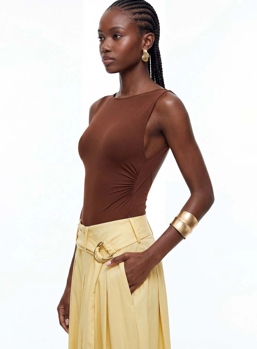 Body Feminino Com Costas Abertas - Slim Marrom 4