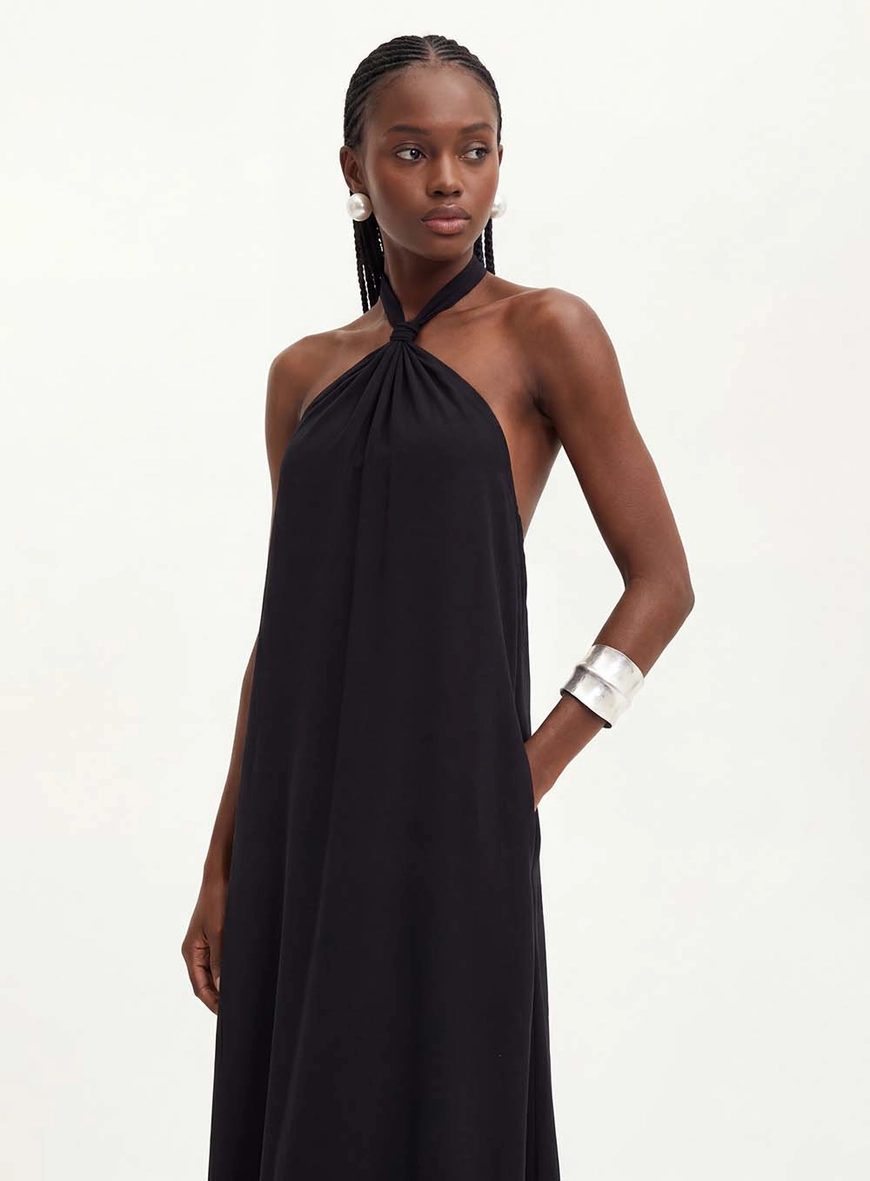 Vestido Feminino Com Costas Abertas - Evasê Preto 4