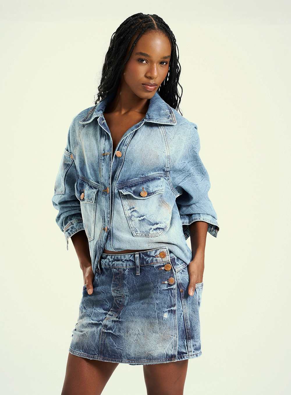 Short Jeans  Feminina Com Botões Índigo 1