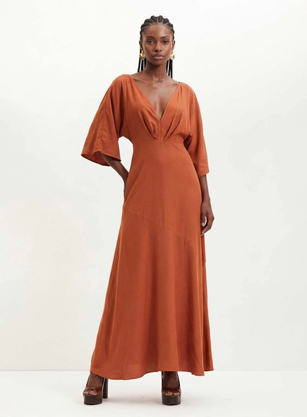 Vestido Com Decote Transpassado E Costas Abertas