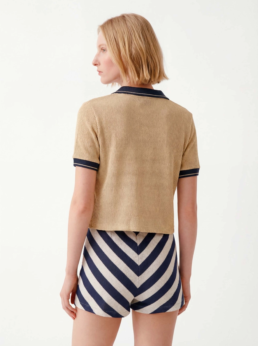 Camisa Comfort Manga Curta Texturizada Bege 4