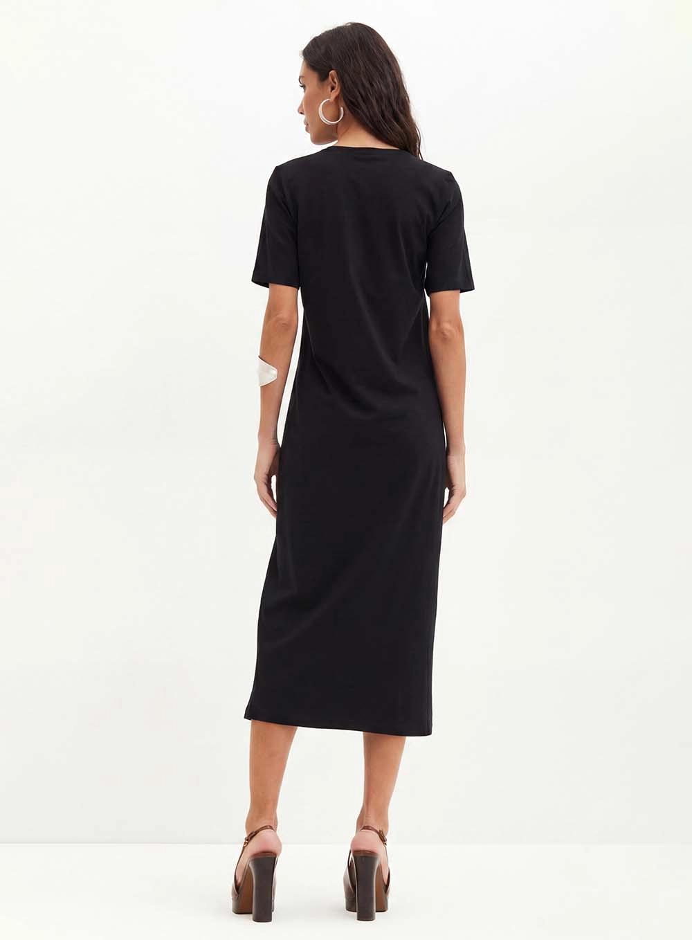 Vestido Midi Com Aplicação Frontal - Comfort Preto 2