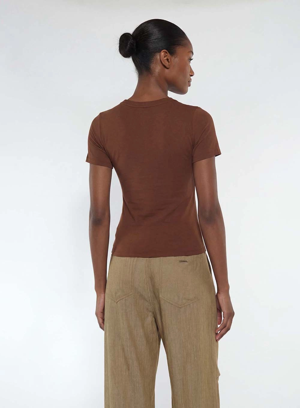 Camiseta Feminina Baby Look Marrom 2