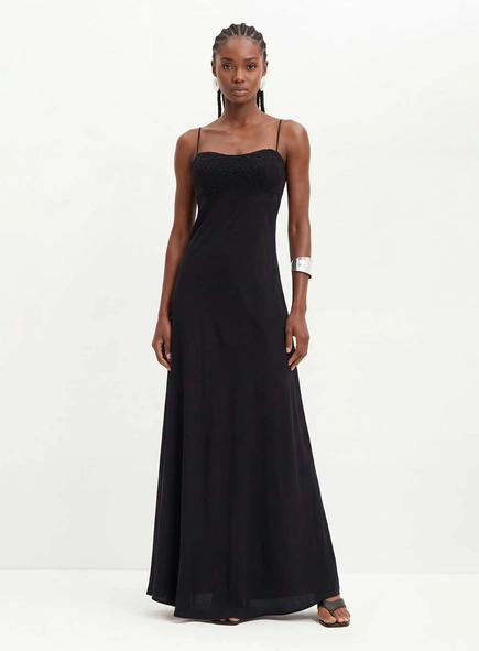 Vestido Longo Com Detalhe Em Laise - Evasê