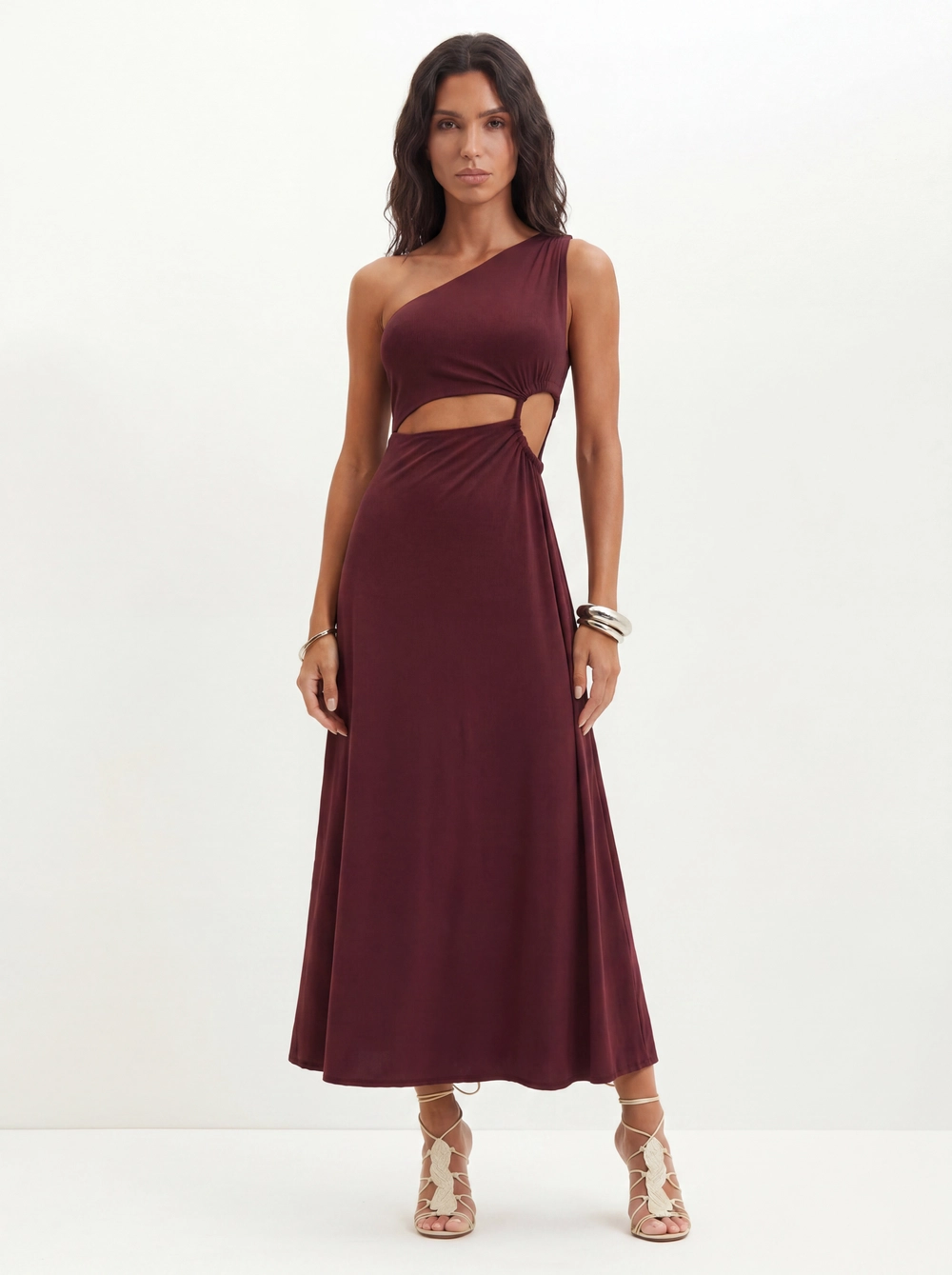 Vestido Um Ombro Só Com Vazados - Evasê Vermelho 1