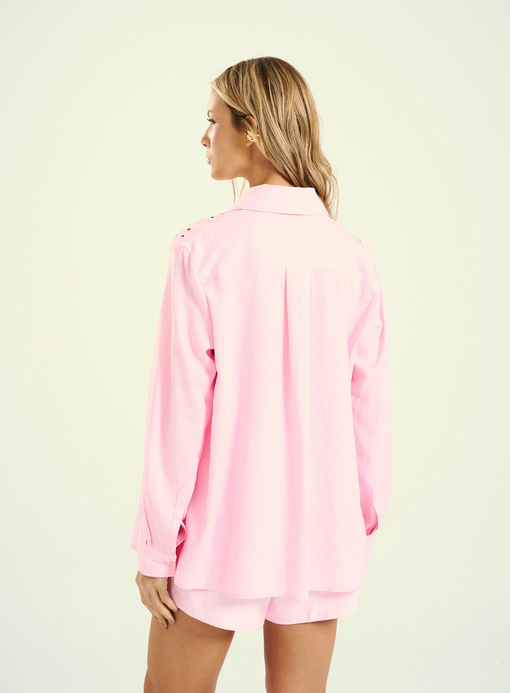 Camisa Feminina Linho Bordada Oversized Rosa 2