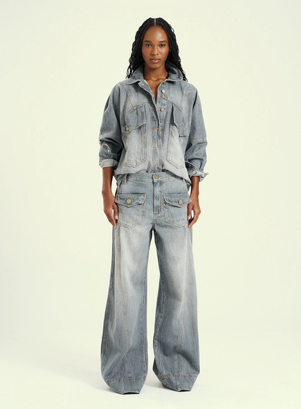 Camisa Jeans  Feminina Com Bolsos