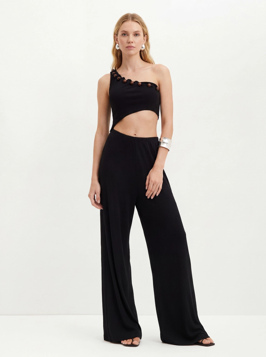 Macacão Um Ombro Só Com Aplicações - Pantalona Preto 1