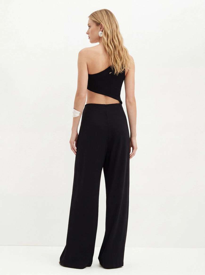 Macacão Um Ombro Só Com Aplicações - Pantalona Preto 2
