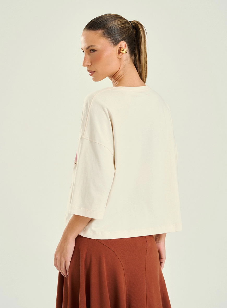 Camiseta Feminina Oversized Estampada Bege 2