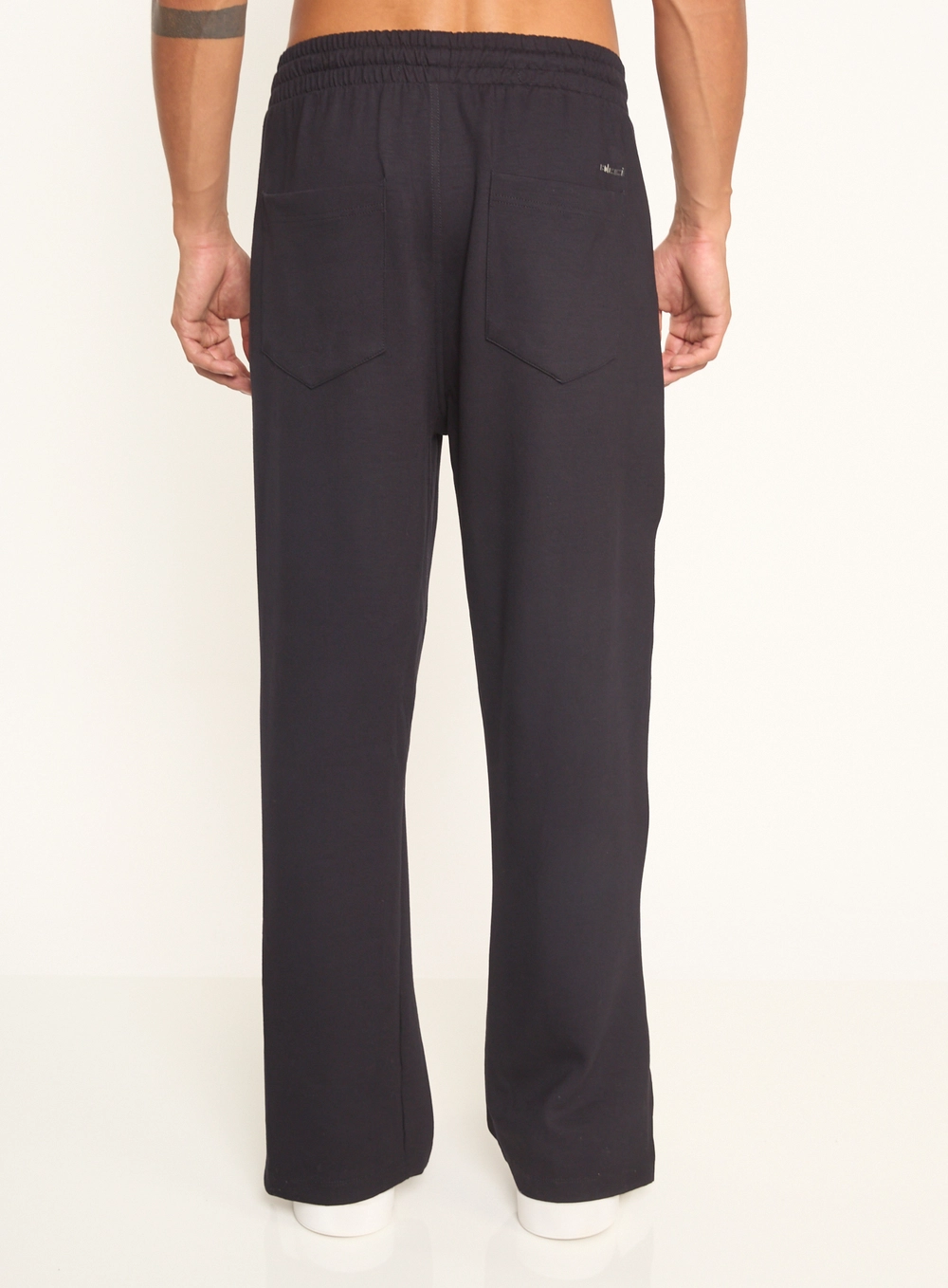 Calça Masculina Com Amarração E Fenda Preto