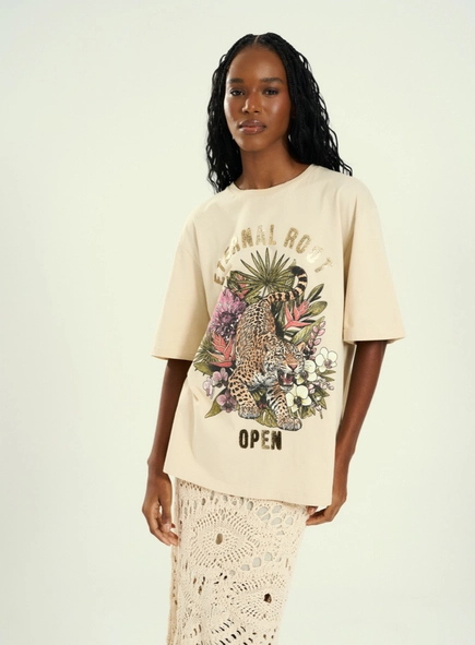 Camiseta Feminina Oversized Estampada