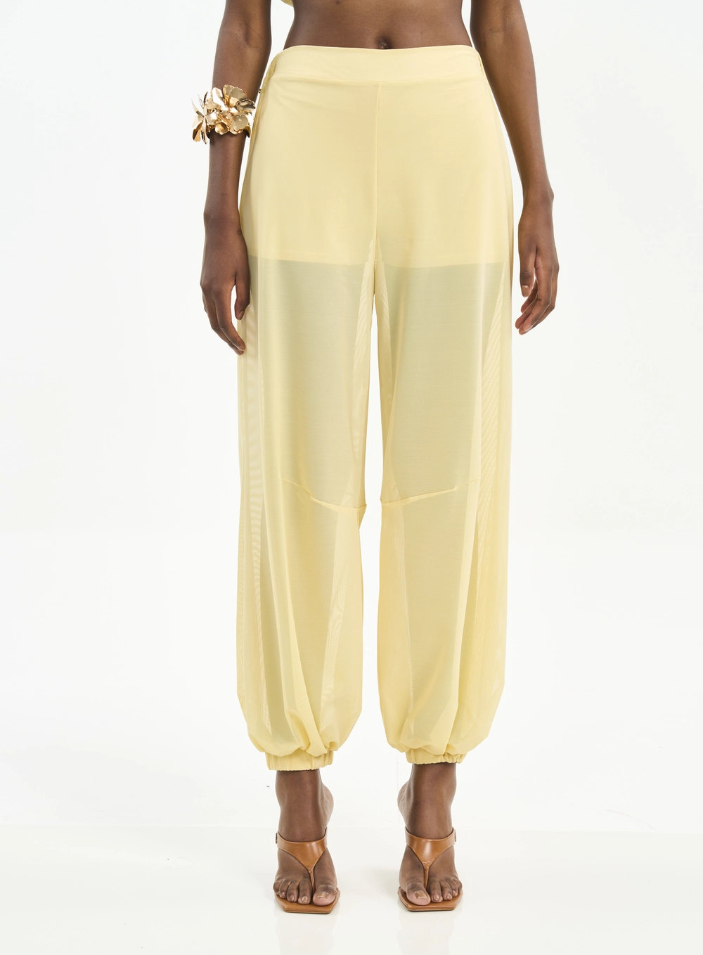Calça Fluida Com Franzidos E Transparência Amarelo