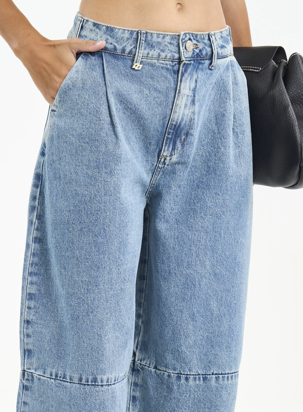 Calça Feminina Wide Leg Jeans Com Recortes Índigo