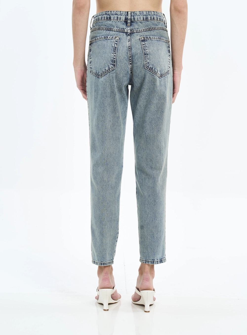 Calça Feminina Jeans Com Escrita E Bolsos Índigo