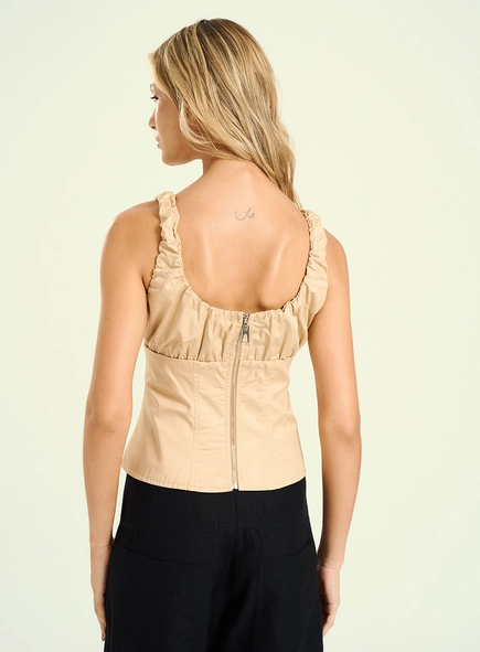 Blusa Feminina Com Drapeado E Alças Franzidas