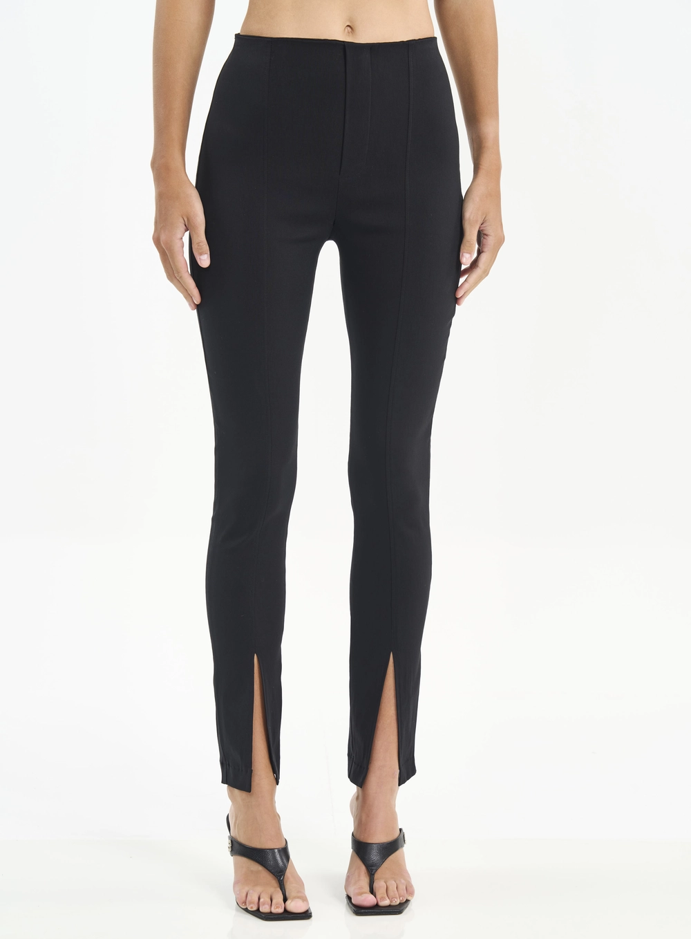 Calça Feminina Skinny Com Fendas Preto