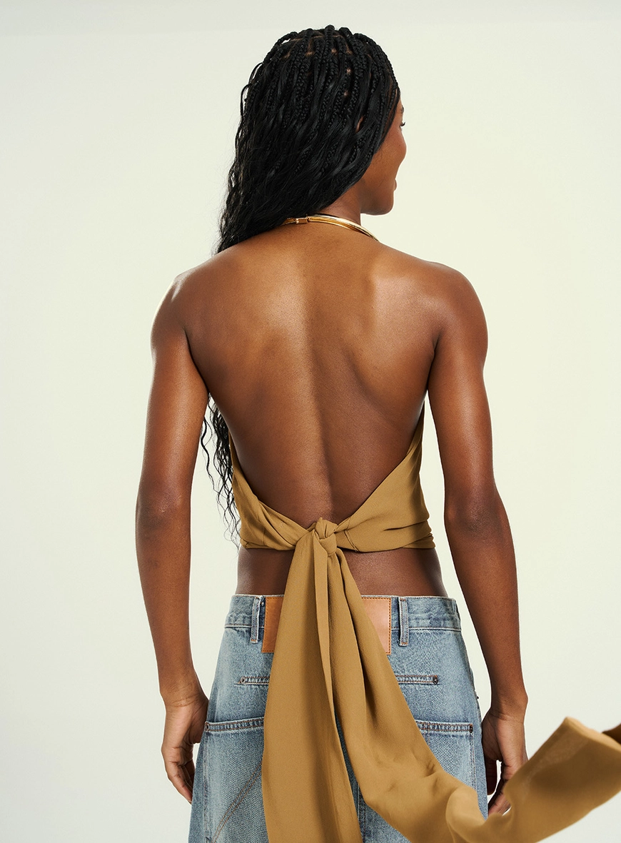 Blusa Feminina Frente Única Com Metal E Amarração Bege 3
