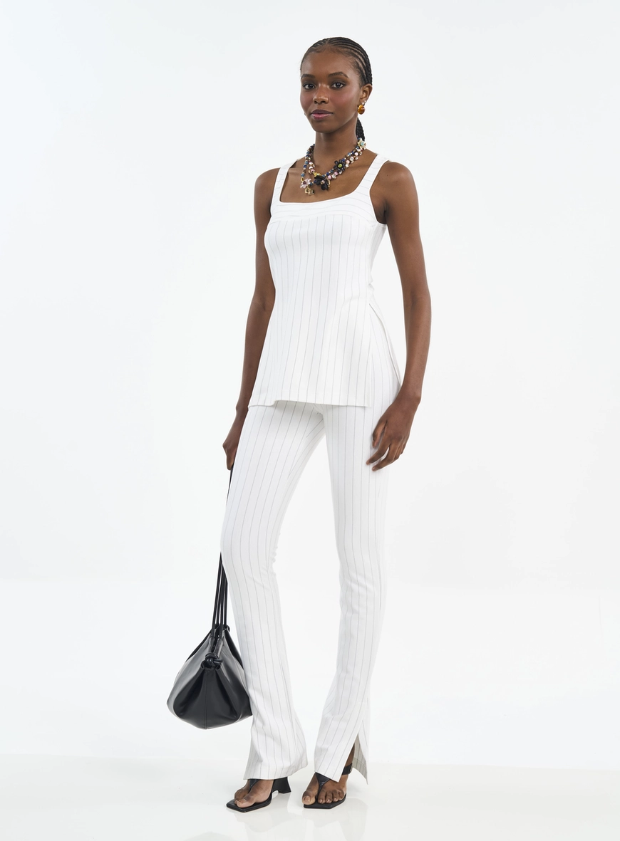 Calça Feminina Risca De Giz Com Fenda