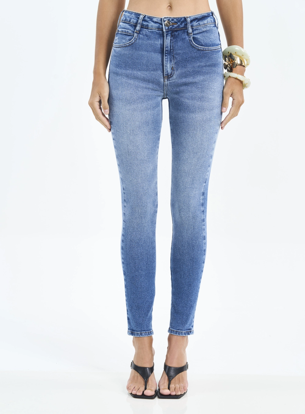 Calça Jeans Feminina Skinny Karen Com Bolsos Índigo