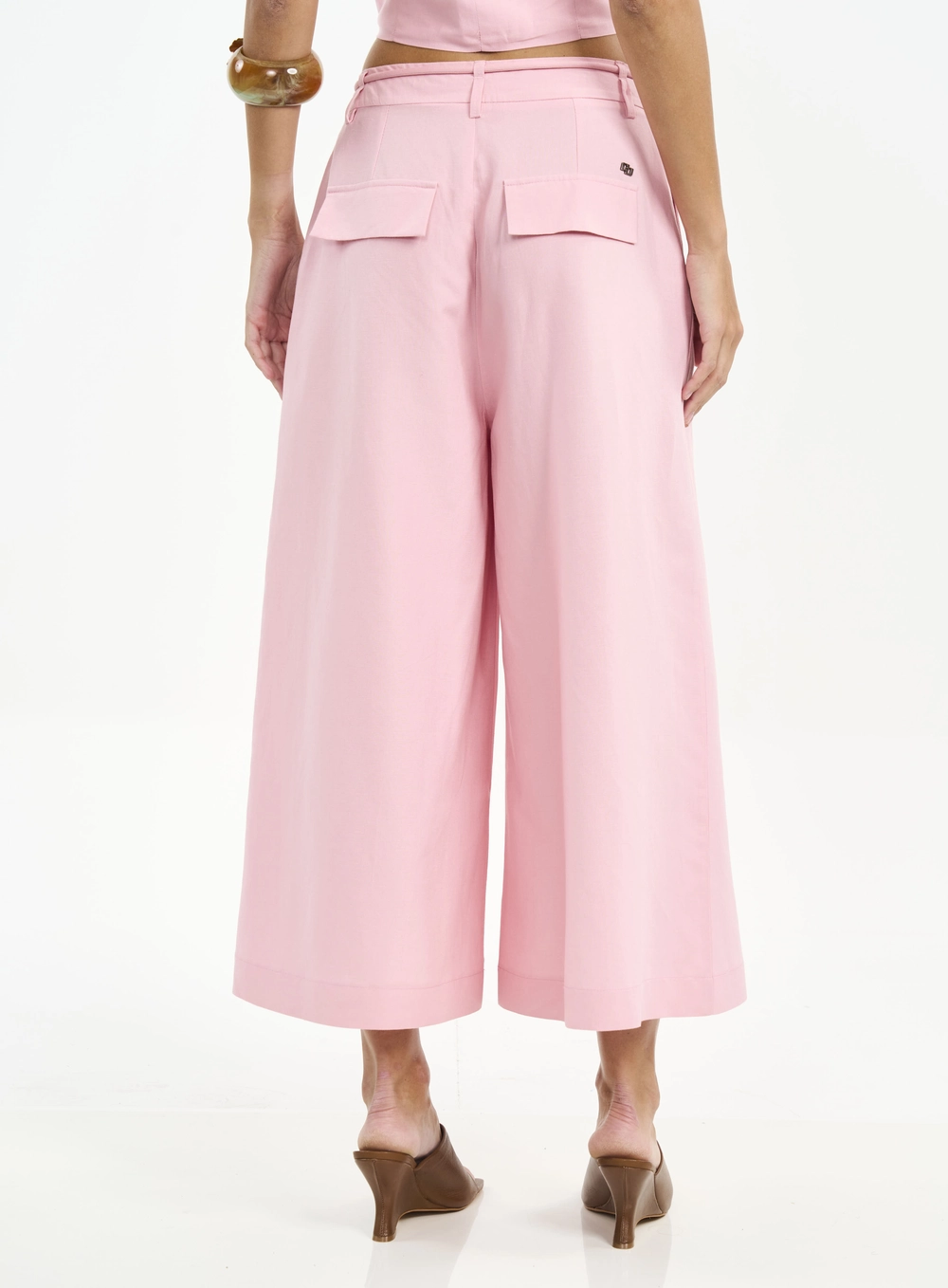 Calça Feminina Pantalona Com Fendas E Cinto Rosa
