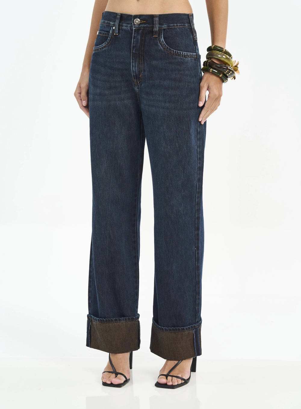 Calça Feminina Jeans Leoni Low Com Dobra Índigo