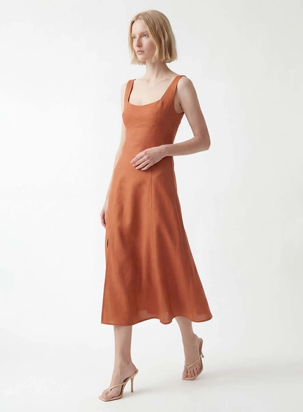 Vestido Midi Slim Com Fenda