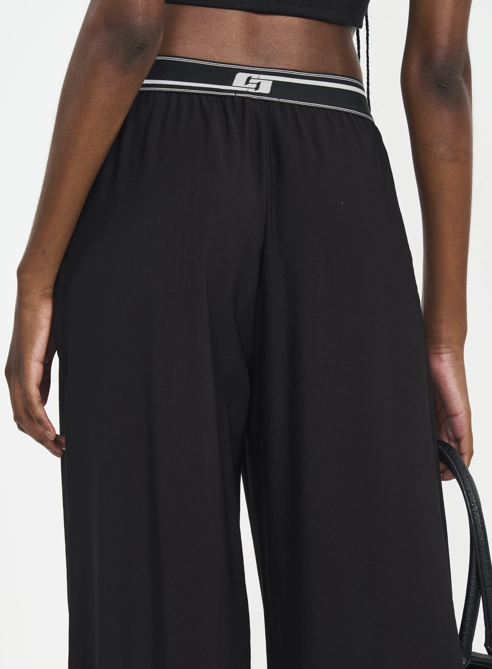 Calça Feminina Pantalona Com Logo Preto