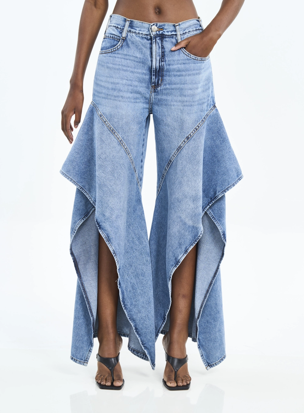 Calça Feminina Jeans Leoni Low Com Volume Índigo