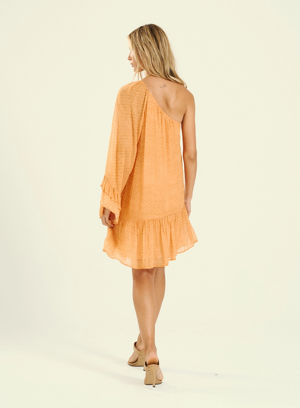 Vestido Feminino Curto Com Manga Única Estampados 2