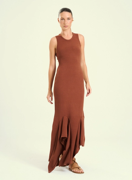 Vestido Feminino Midi Com Barra Assimétrica