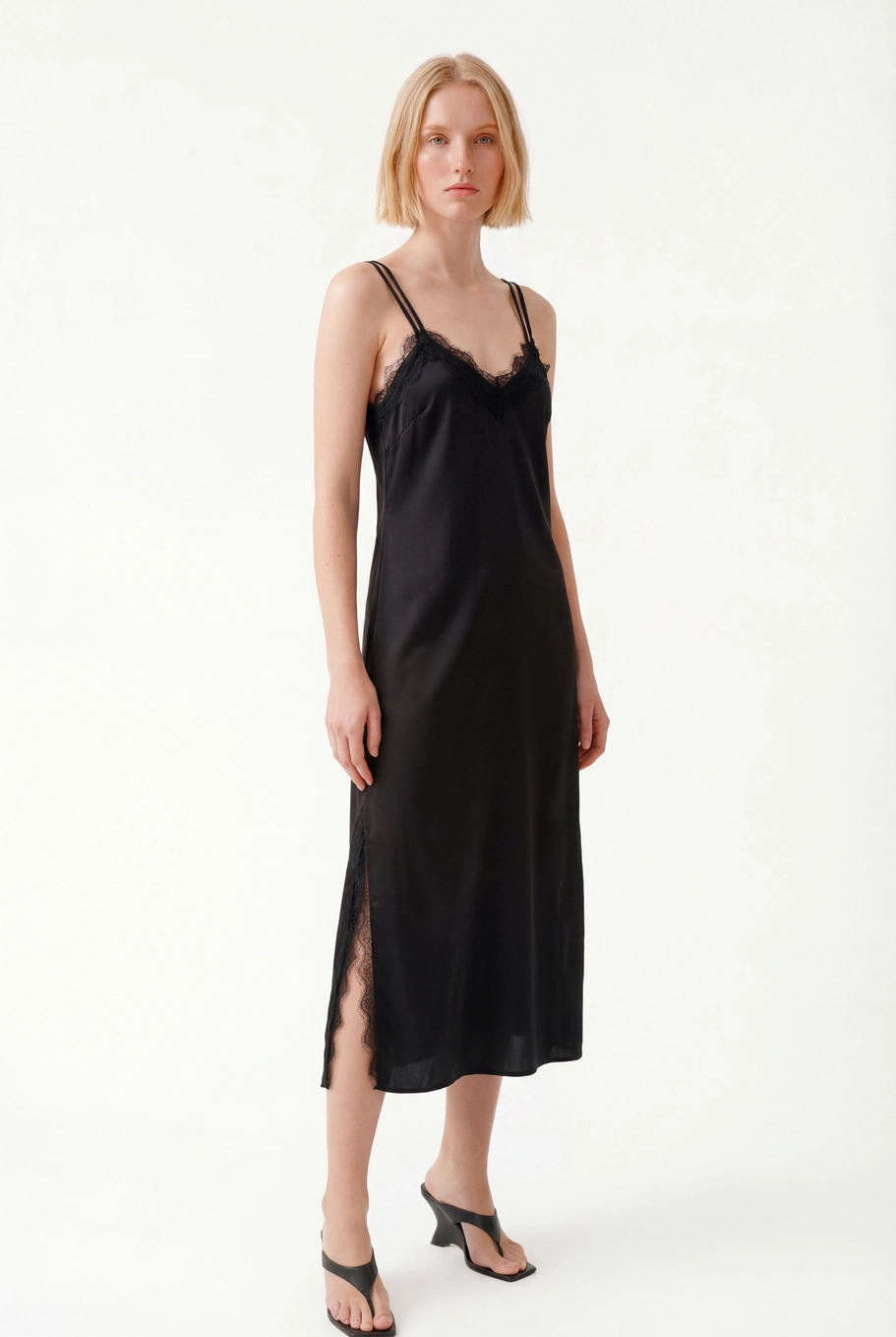 Vestido Midi Sleep Detalhes Em Renda Preto 1