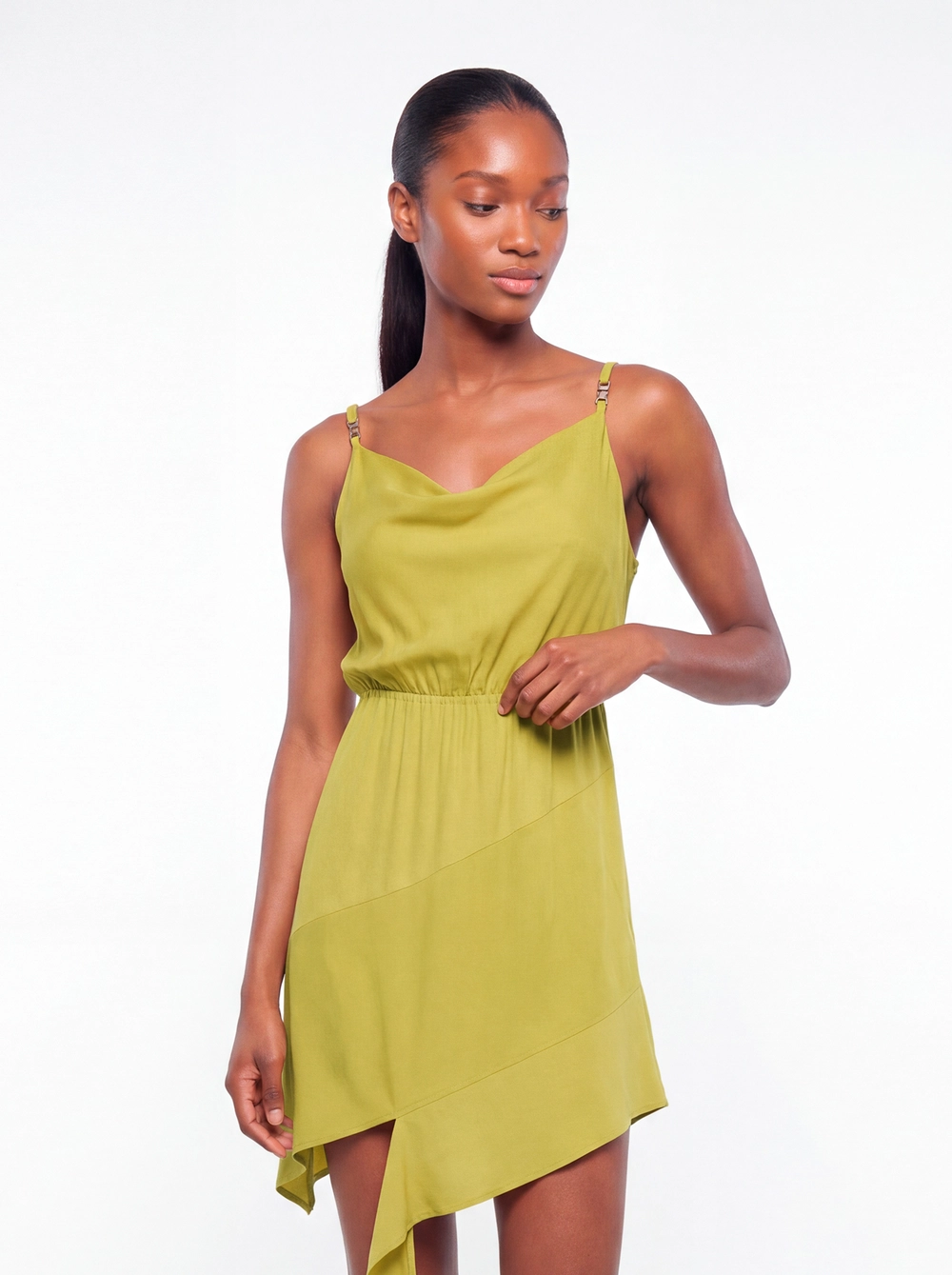 Vestido Curto Barra Assimétrica - Comfort Verde 3