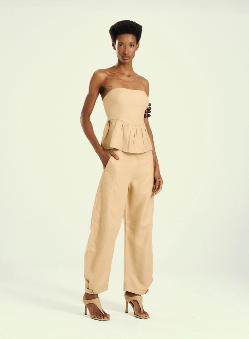 Conjunto Feminino Blusa E Calça Alfaiataria Bege 1