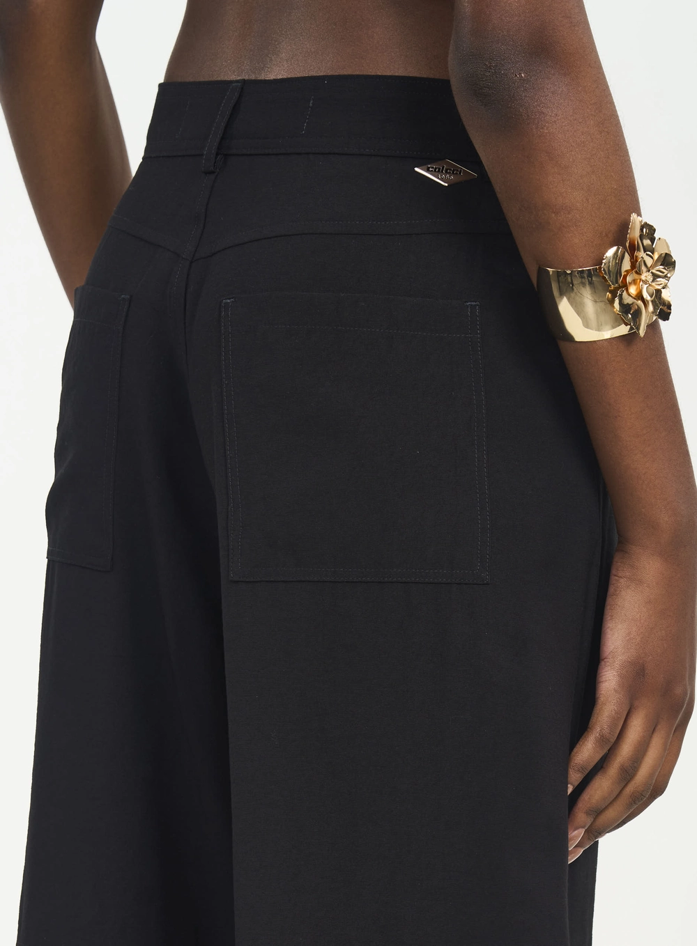 Calça Feminina Cargo Com Botões Preto