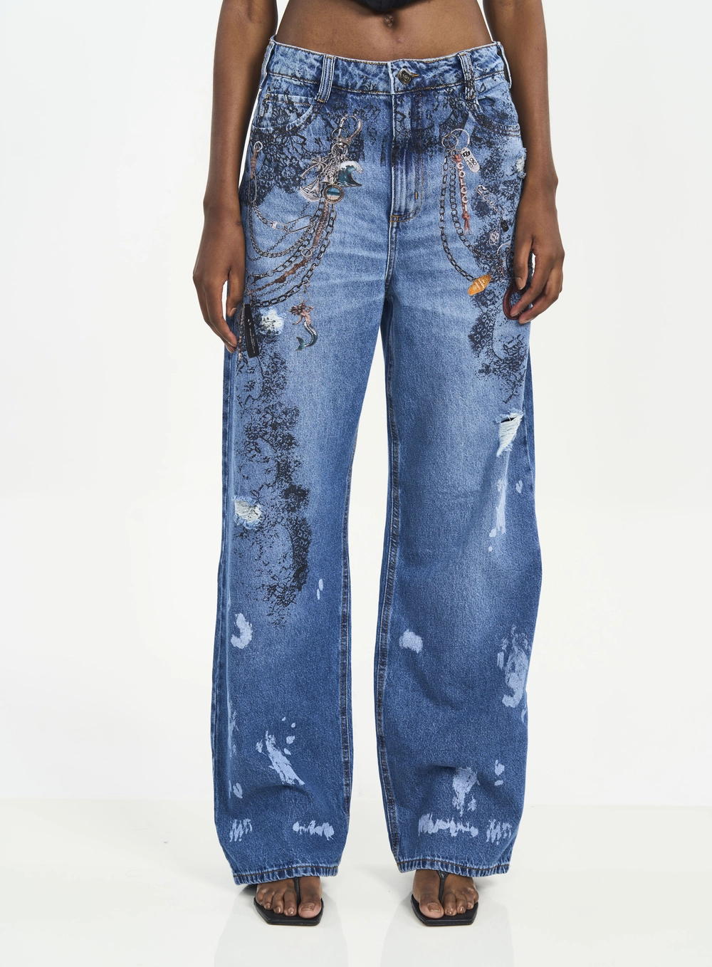 Calça Jeans Bruna Low Com Estampa E Destroyed Índigo