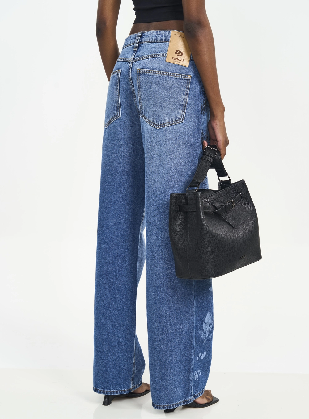 Calça Jeans Bruna Low Com Estampa E Destroyed Índigo