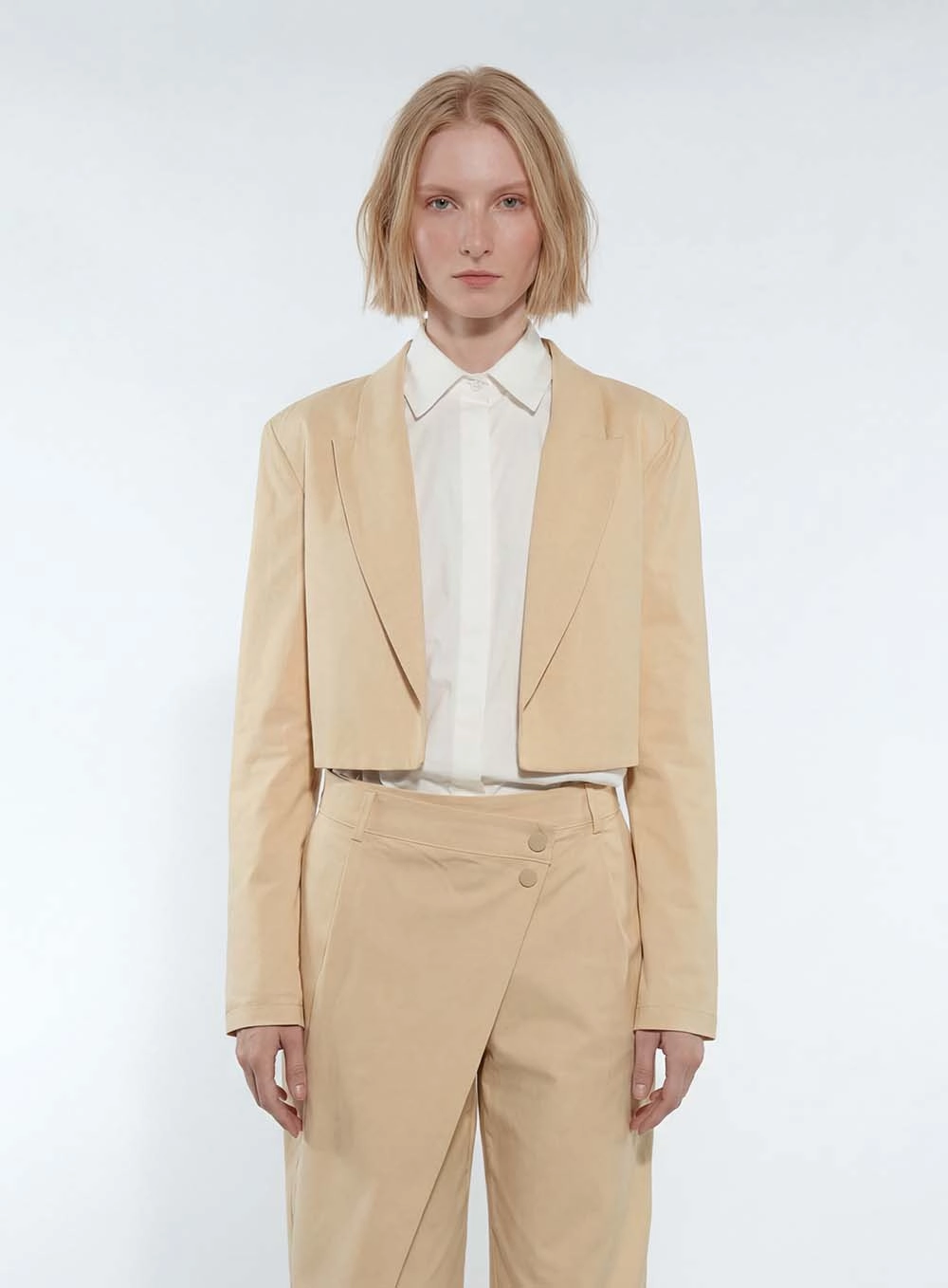Blazer Alfaiataria Slim Feminino Bege 1