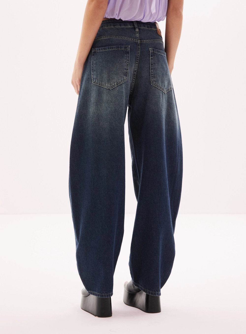 Calça Jeans Feminina Barrel Índigo 4