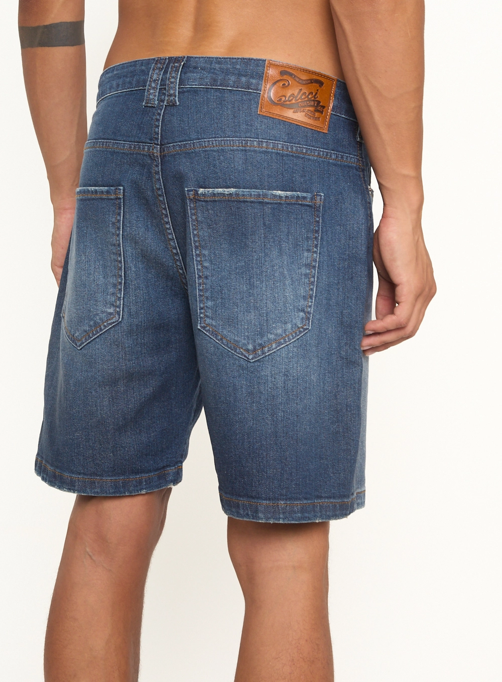 Bermuda Masculina Jeans Com Lavagem Estonada Índigo