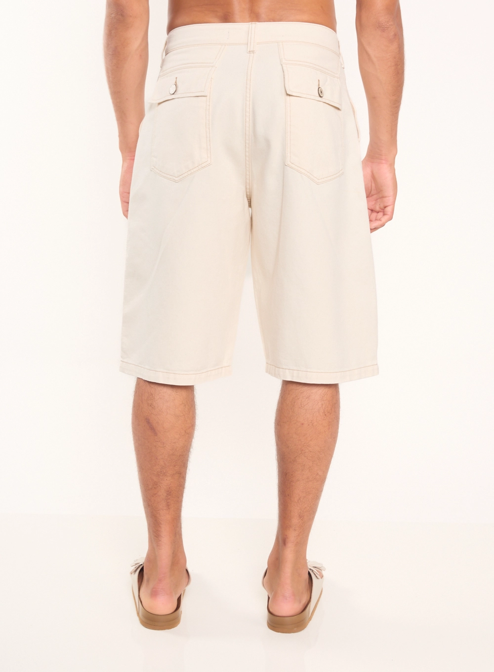 Bermuda Masculina Resort Chino Reta Off Shell