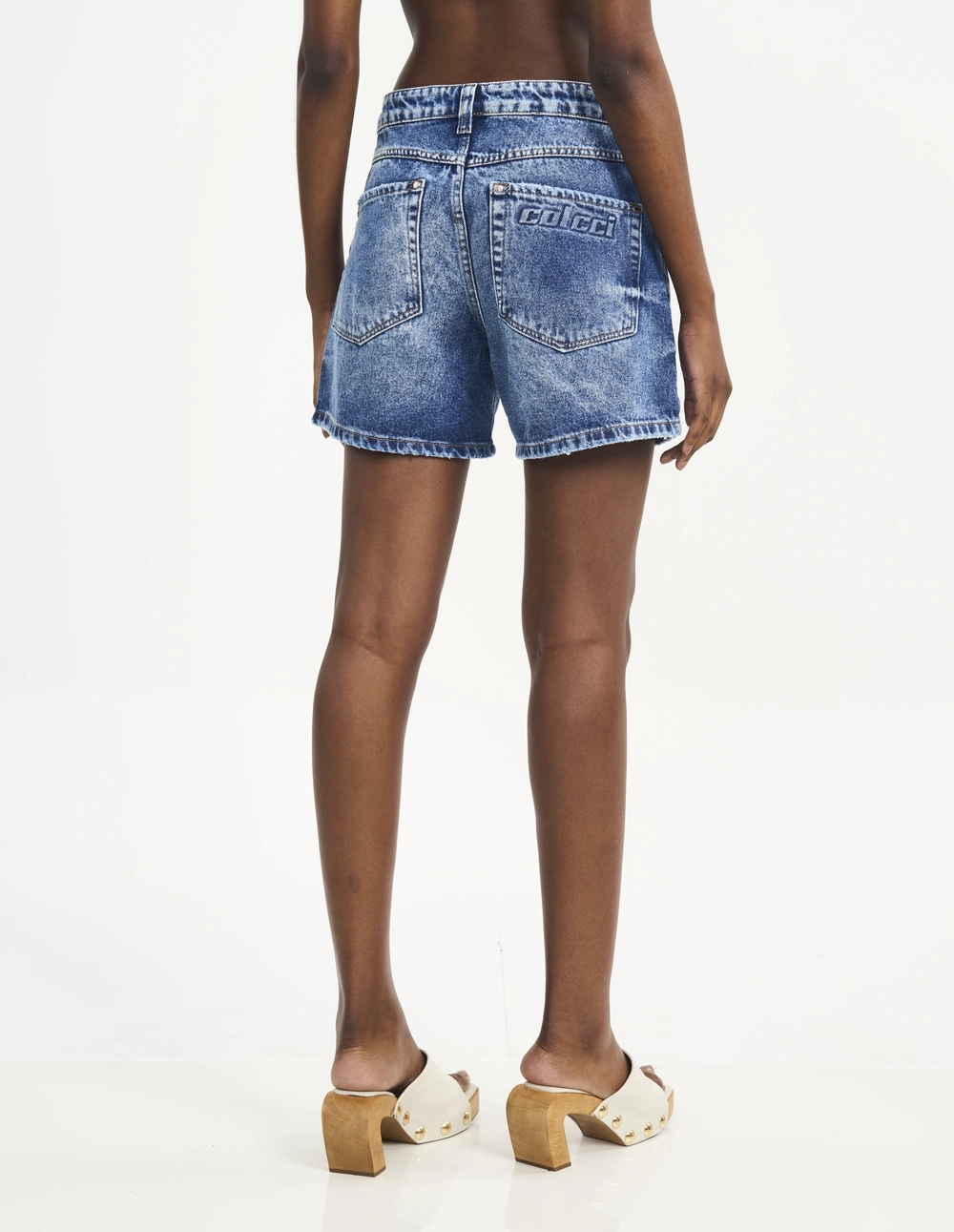 Bermuda Jeans Jade Com Barra Desfiada Índigo