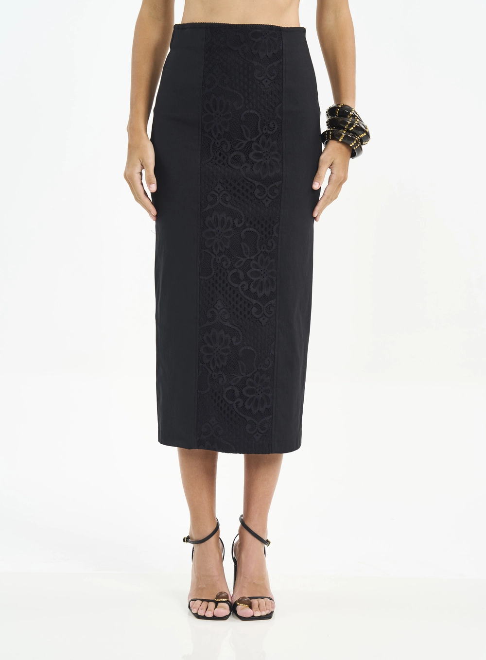 Saia Midi Justa Com Detalhe Em Renda Preto