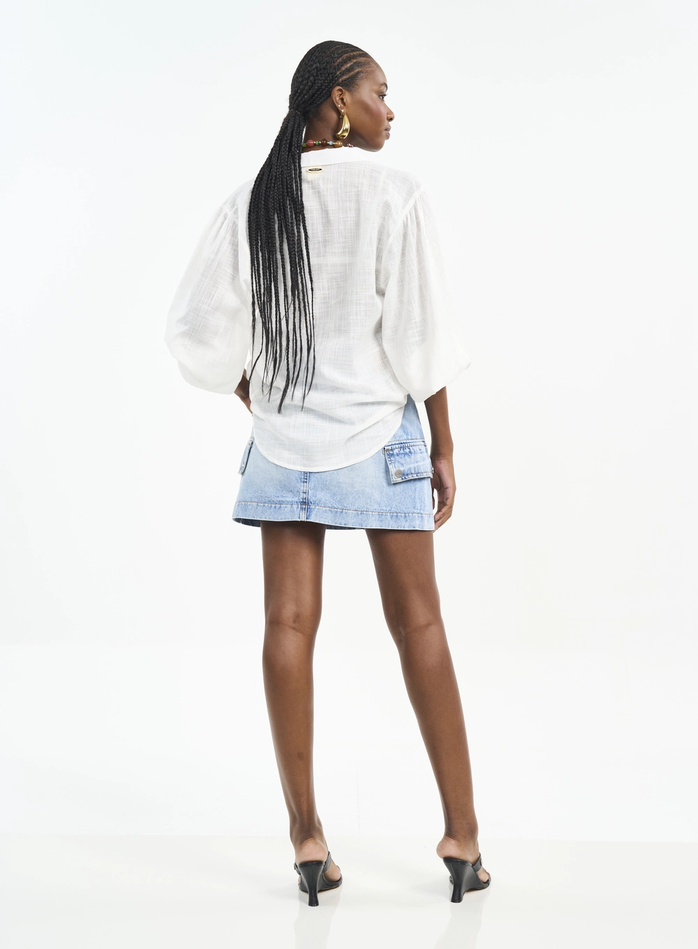 Saia Mini Jeans Com Bolsos Cargo Índigo