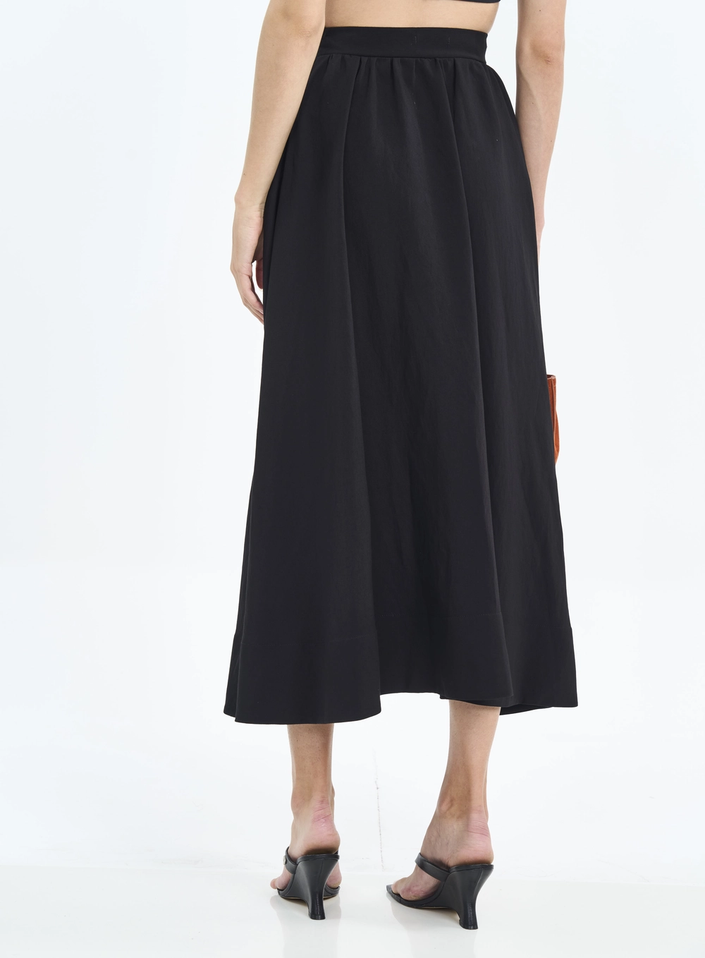 Saia Midi Com Bolsos E Franzidos Preto