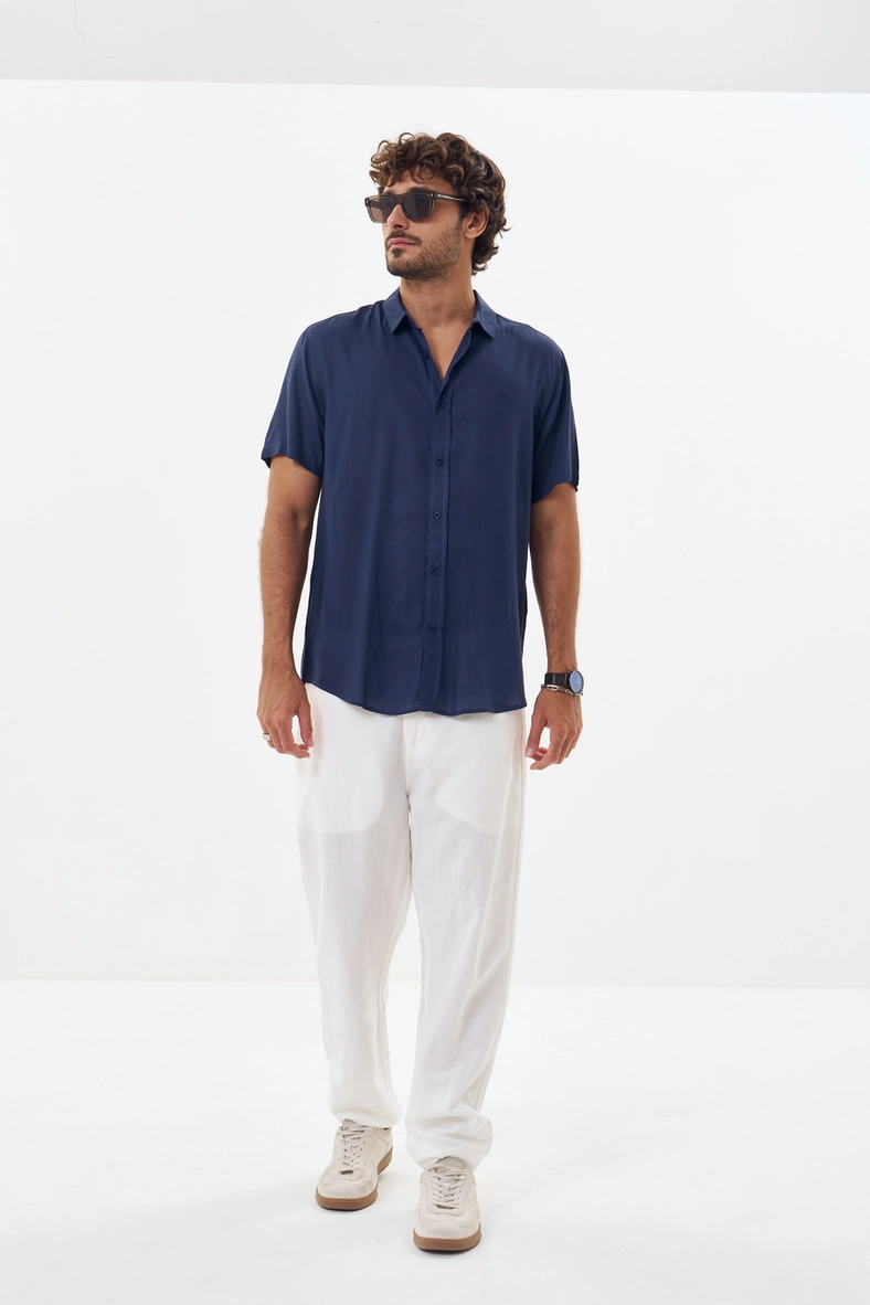 Camisa Masculina Com Gola Azul 4
